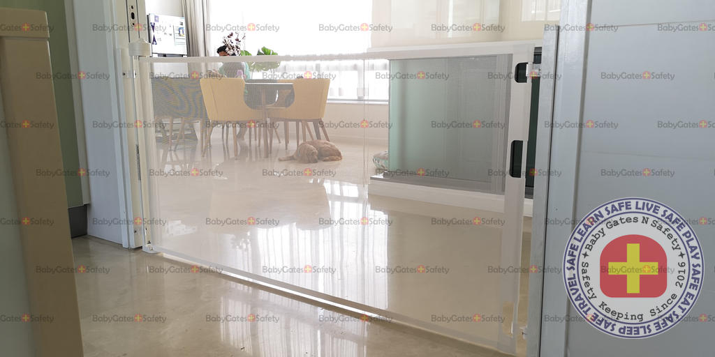 180cm retractable gate used at entrance of kitchen